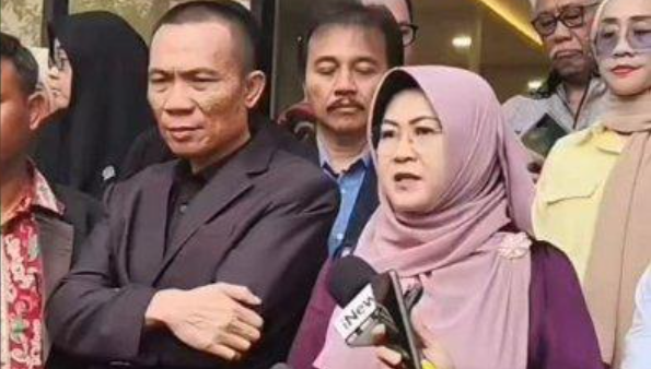 Kritik Ijazah Presiden, Dr. Tifa Klaim Diteror