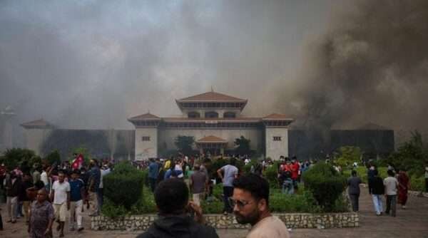 Istri Mantan PM Nepal